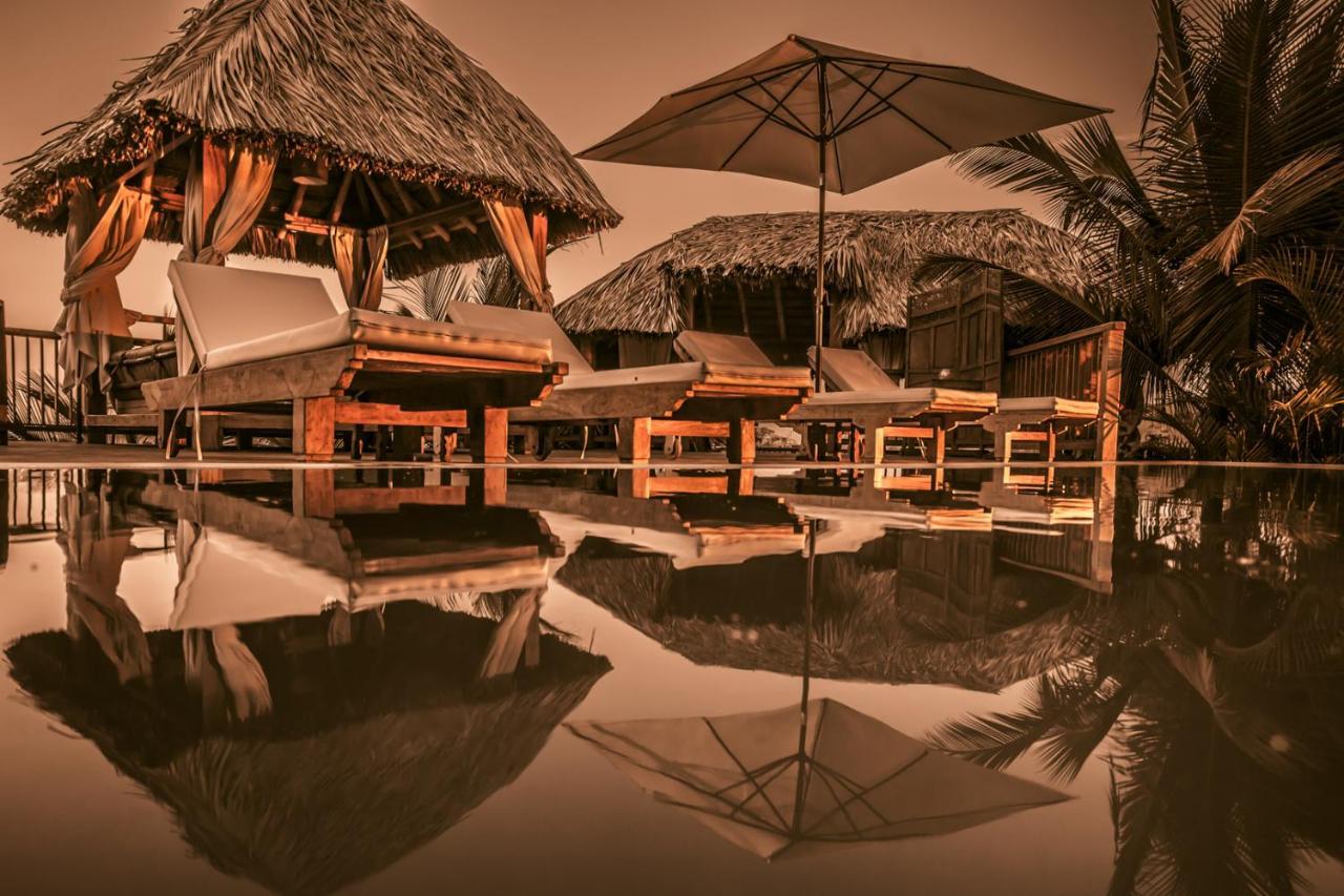 Villa Del Sol Máncora Exteriör bild
